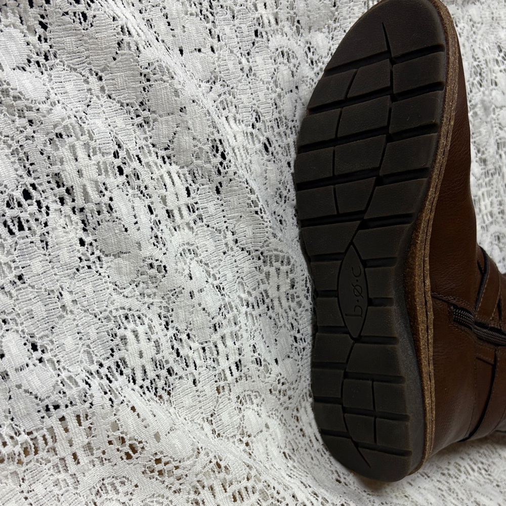 boc Classic Brown Heeled Boots - Picture 6 of 6